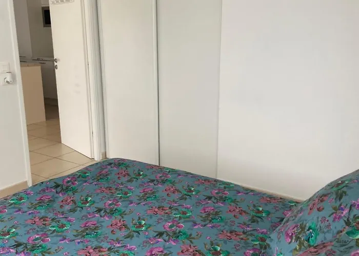 Apartment A Avec Piscine Et Terrasse *