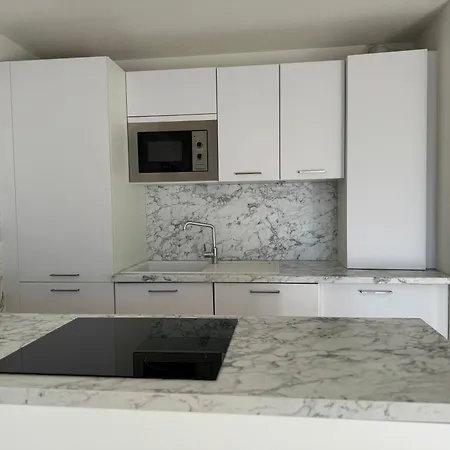 A Avec Piscine Et Terrasse Apartament *